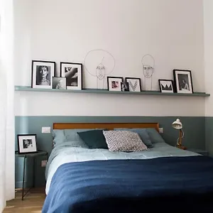 New Elegant Flat 3 Min From Station. Apartment