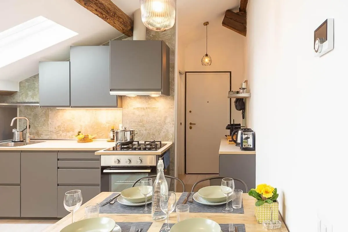 Apartment Central Station Comfort Suite - Duomo 15 Min Milan