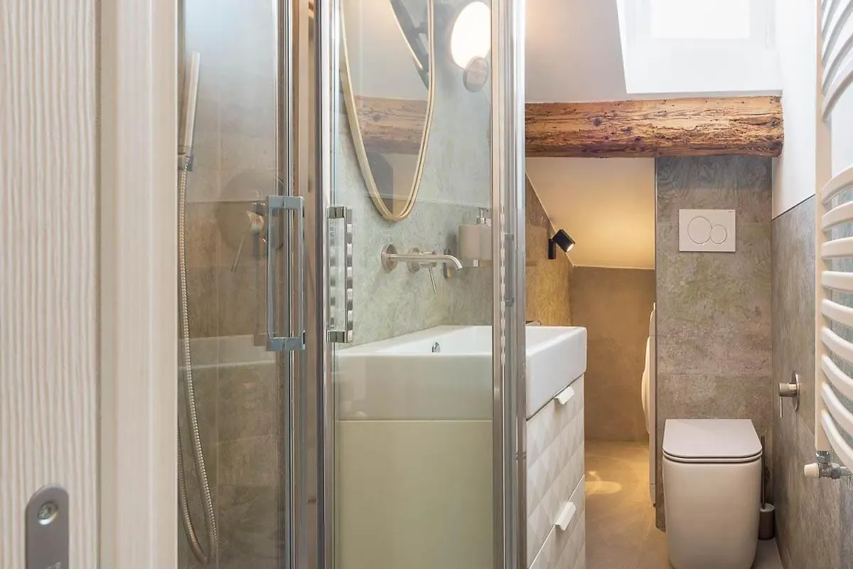 Apartment Central Station Comfort Suite - Duomo 15 Min Milan Italy